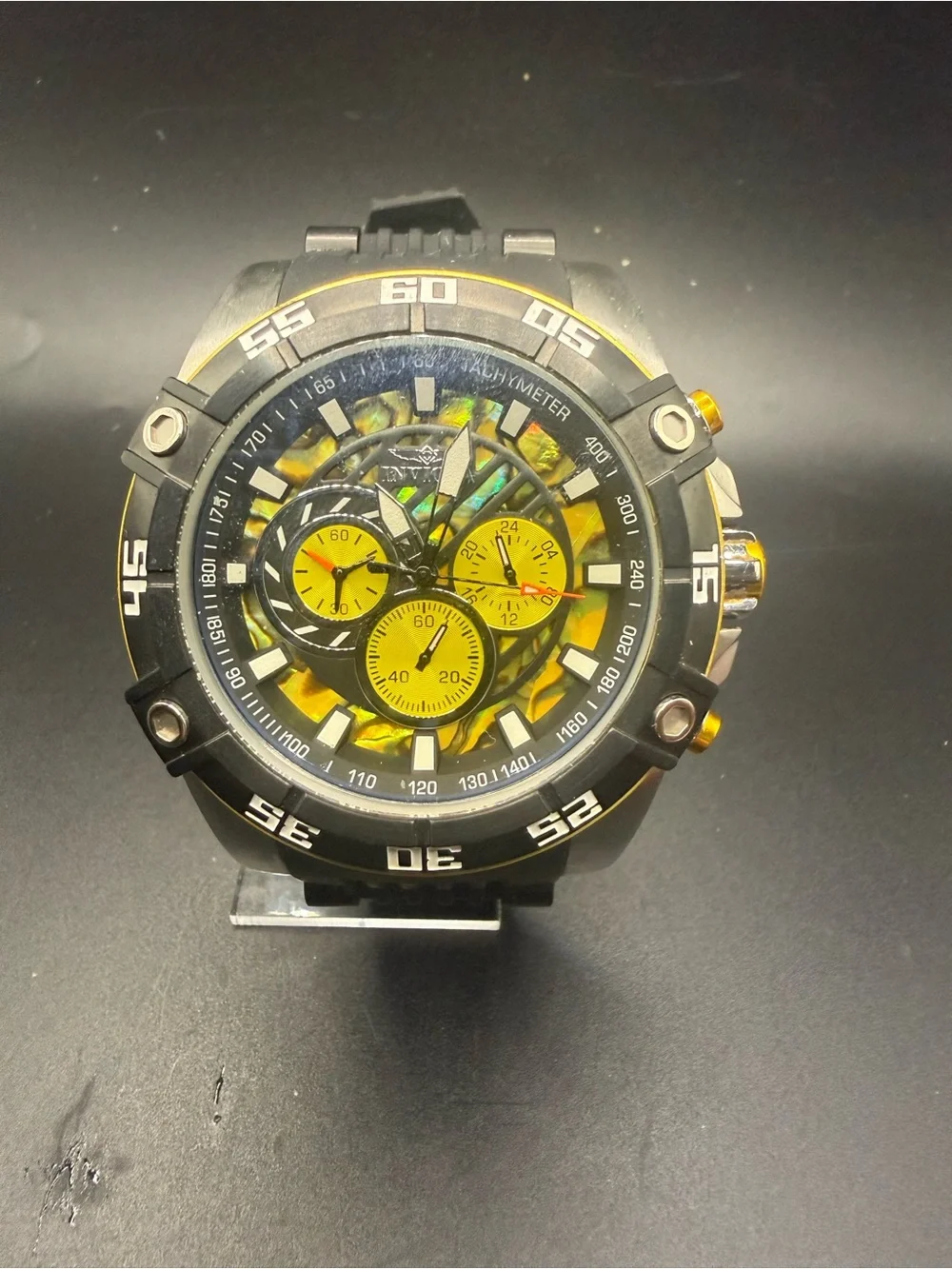 Invicta Speedway 29710 men's wristwatch NEW BATTERY!!